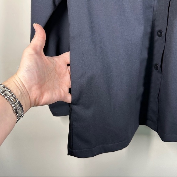 Faconnable Women’s Stretch Wool Shirt Jacket with Velvet Flip Cuffs Black M - Picture 3 of 10